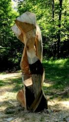 Pino de pie, escultura de madera